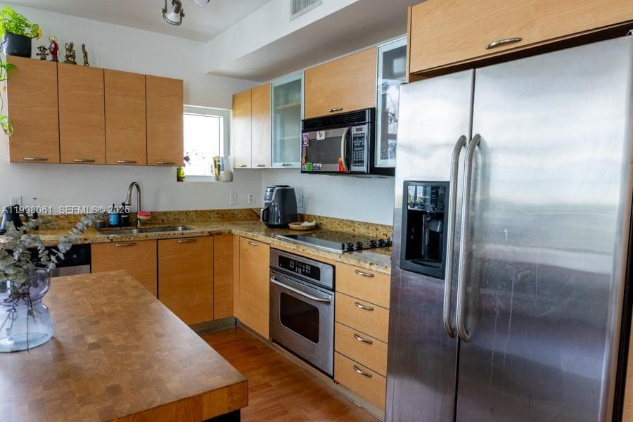 3180 SW 22nd Ter # 1205, Miami FL 33145 — 5