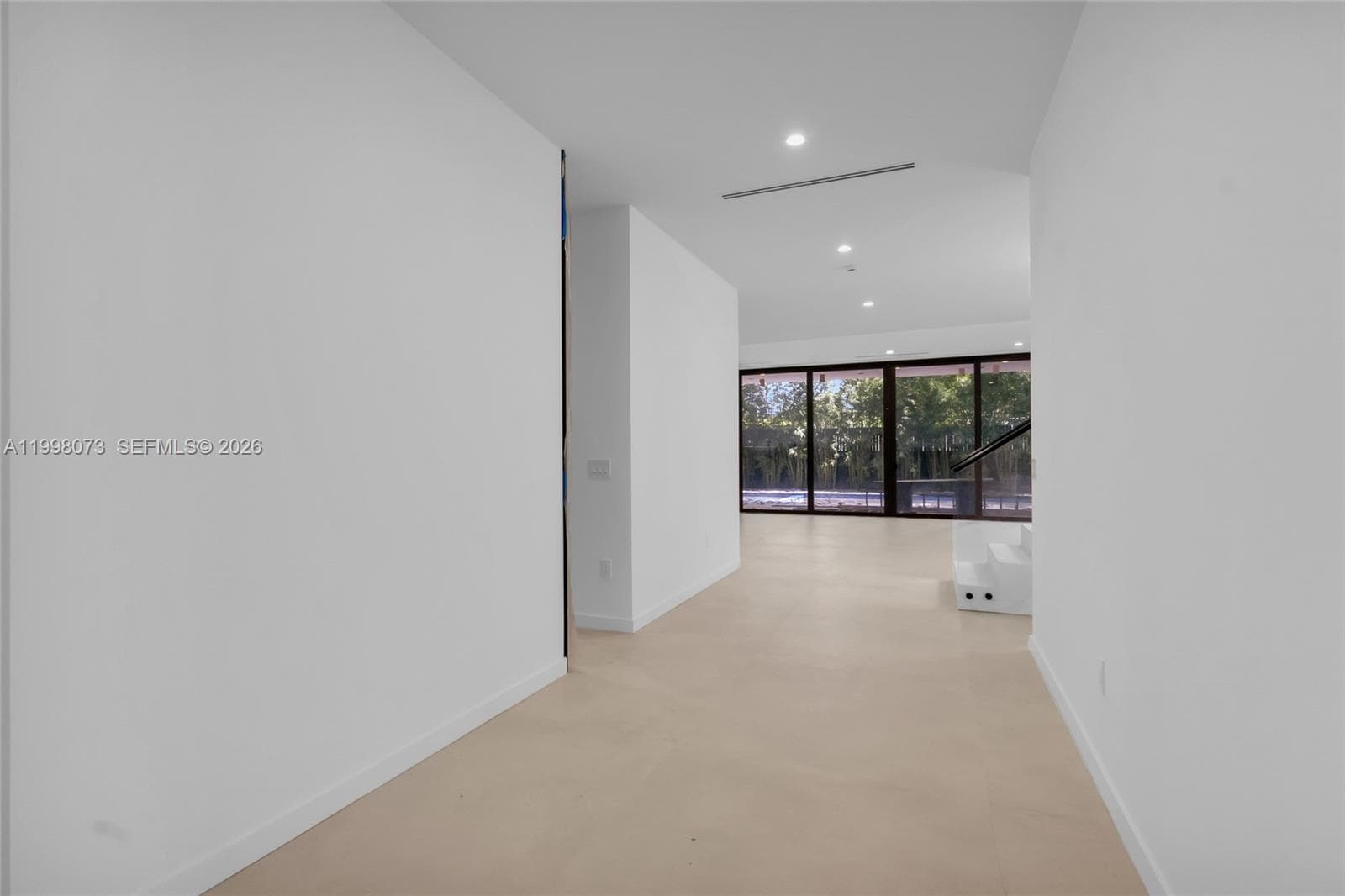 3983 Kumquat Ave, Miami FL 33133 — 24