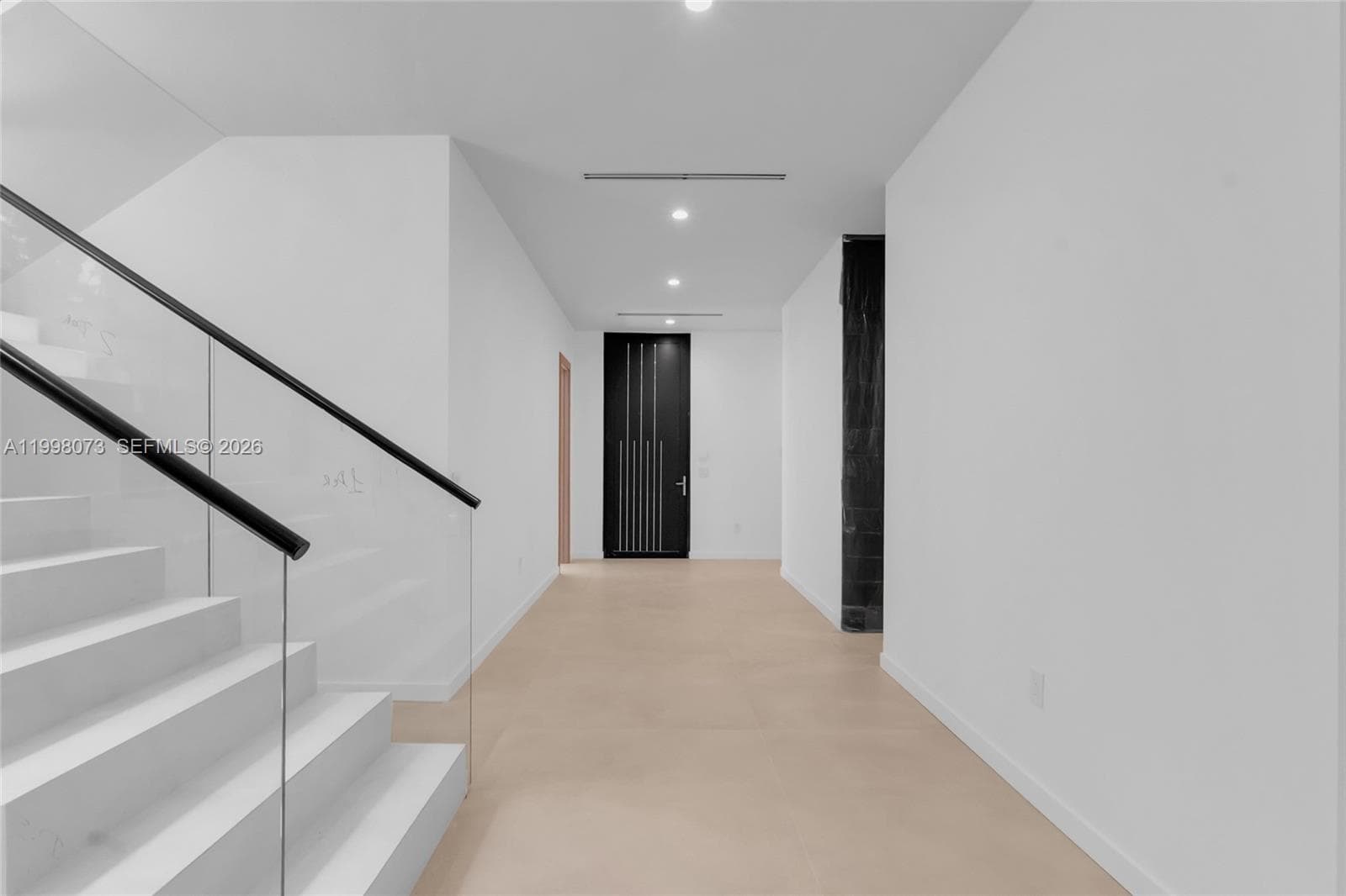 3983 Kumquat Ave, Miami FL 33133 — 25