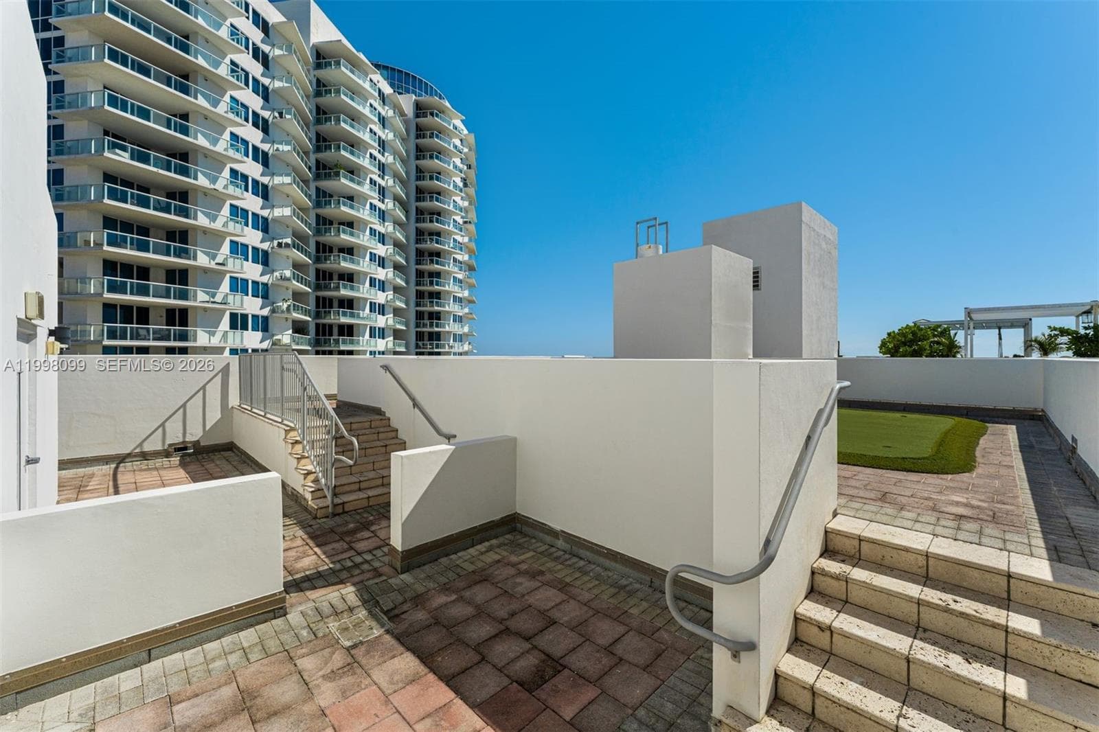 3739 Collins Avenue # 604, Miami Beach FL 33140 — 23