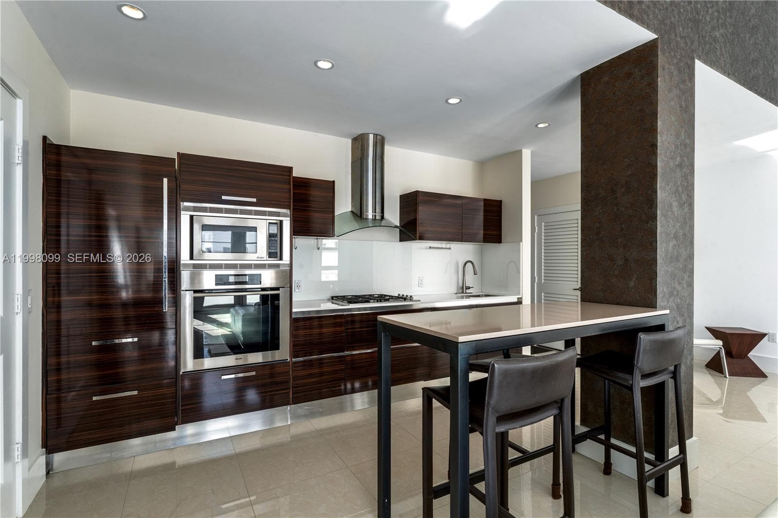 3739 Collins Avenue # 604, Miami Beach FL 33140 — 6