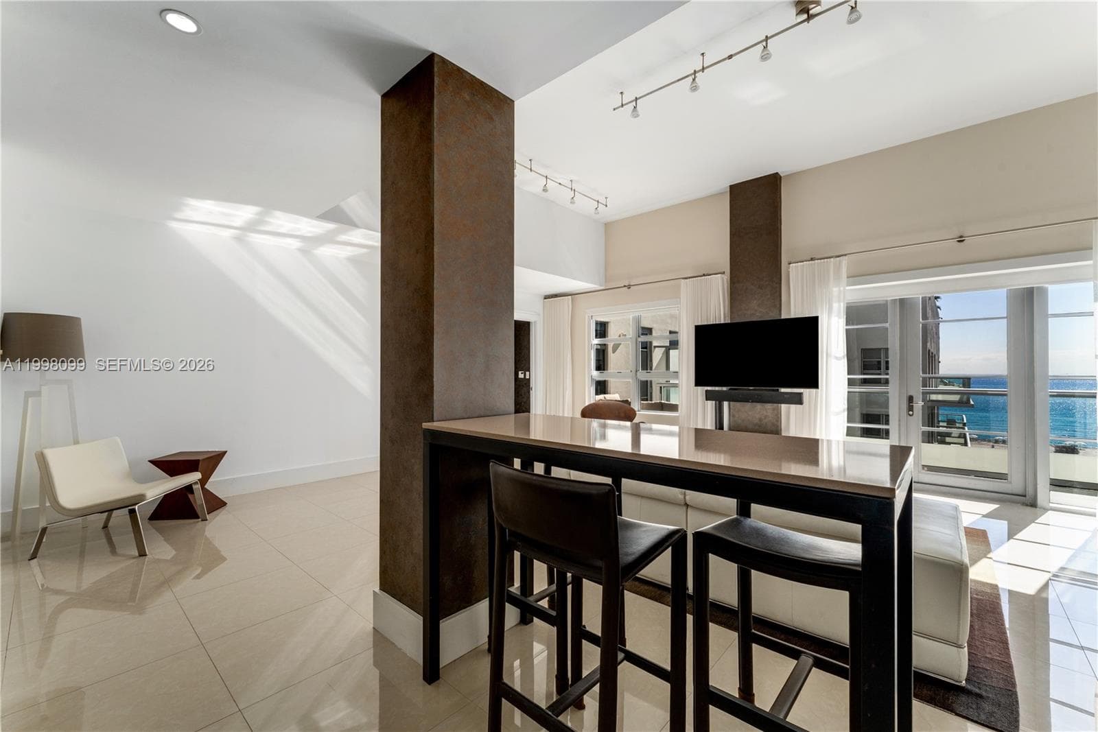 3739 Collins Avenue # 604, Miami Beach FL 33140 — 7