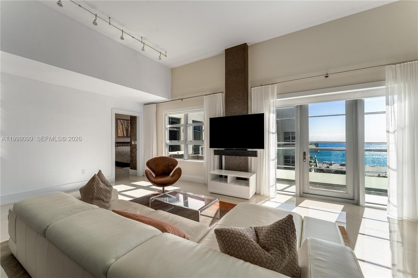 3739 Collins Avenue # 604, Miami Beach FL 33140 — 1