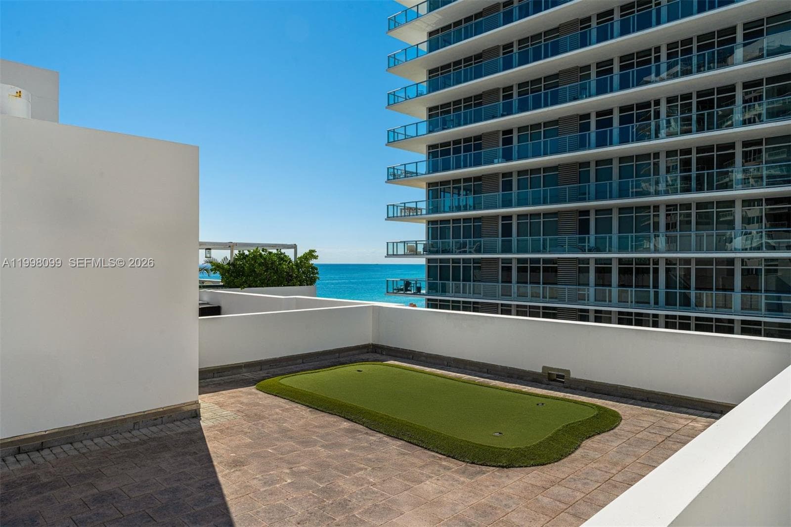 3739 Collins Avenue # 604, Miami Beach FL 33140 — 28