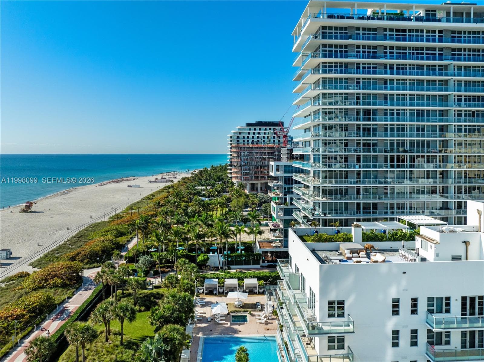 3739 Collins Avenue # 604, Miami Beach FL 33140 — 30