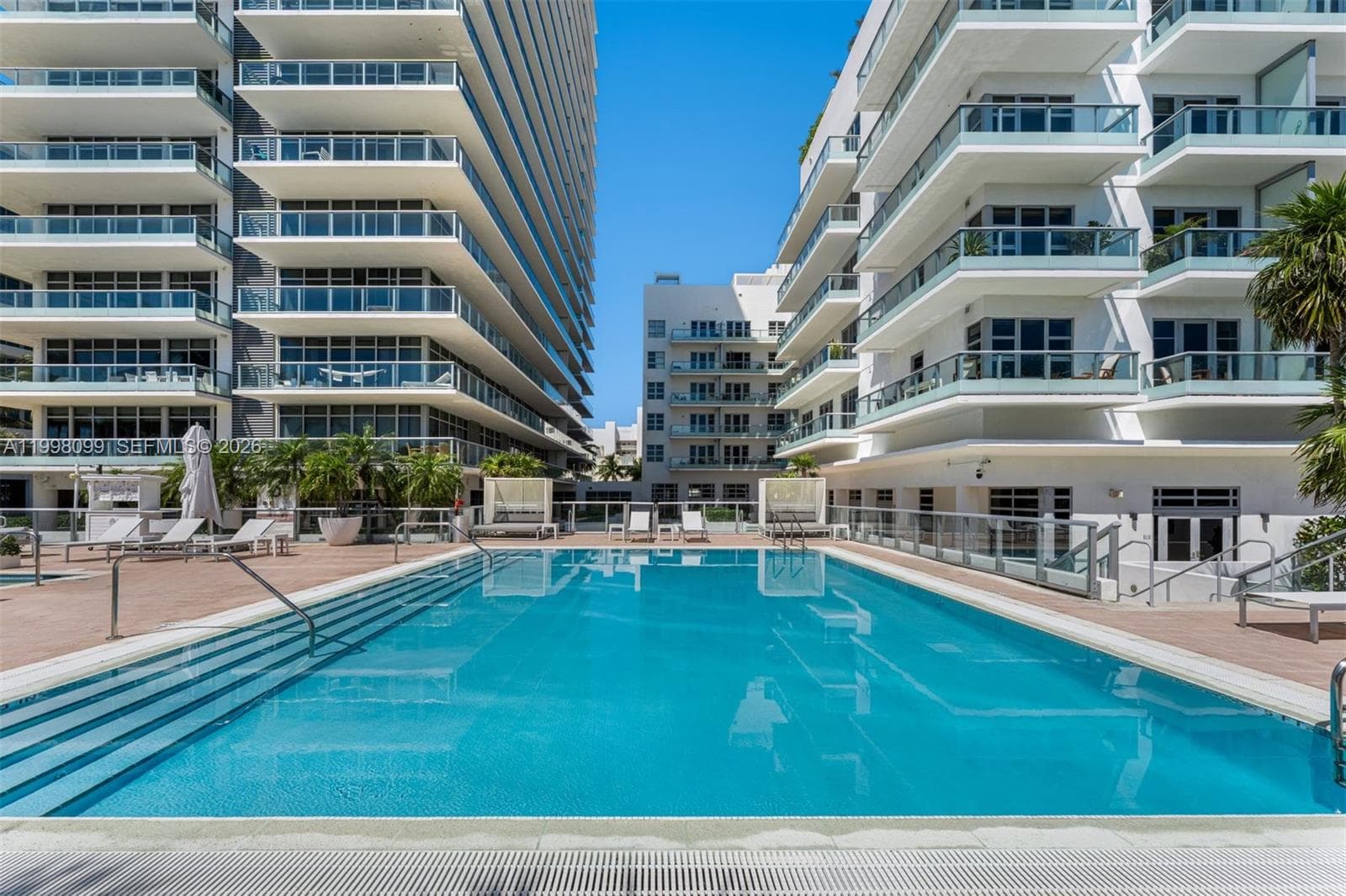3739 Collins Avenue # 604, Miami Beach FL 33140 — 49