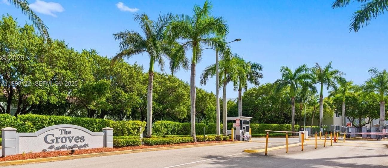 2984 SE 15th Ter, Homestead FL 33035 — 1