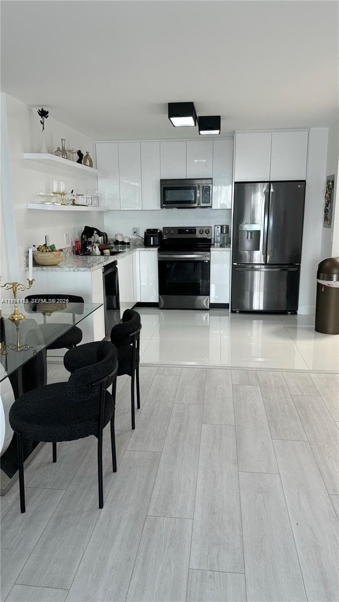 2801 NE 183rd St # 1005W, Aventura FL 33160 — 3
