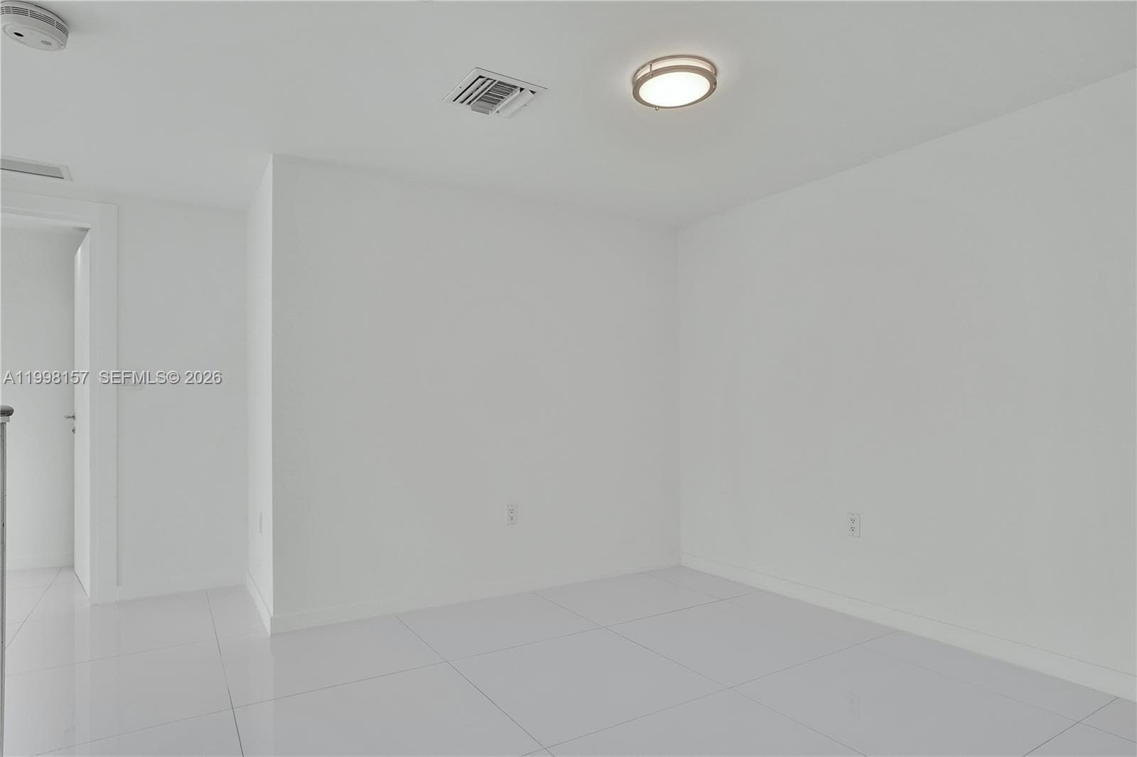200 Biscayne Boulevard Way # 503, Miami FL 33131 — 27