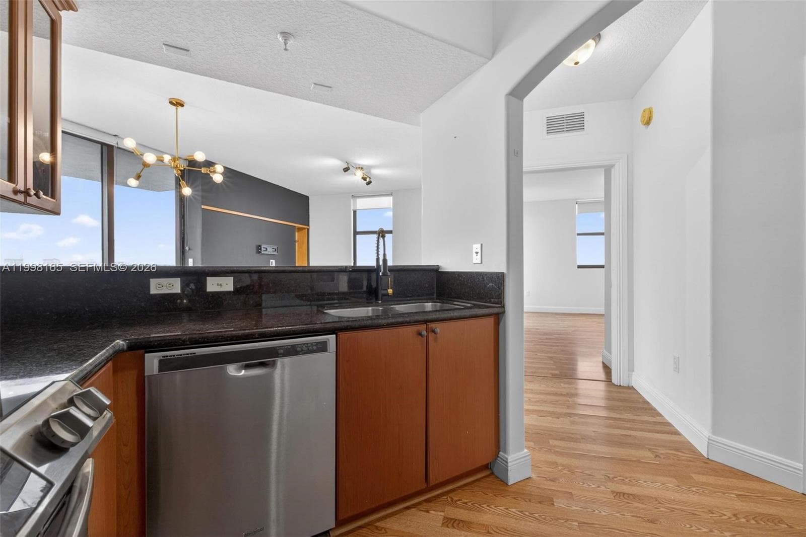 2301 SW 27th Ave # 906, Miami FL 33145 — 13