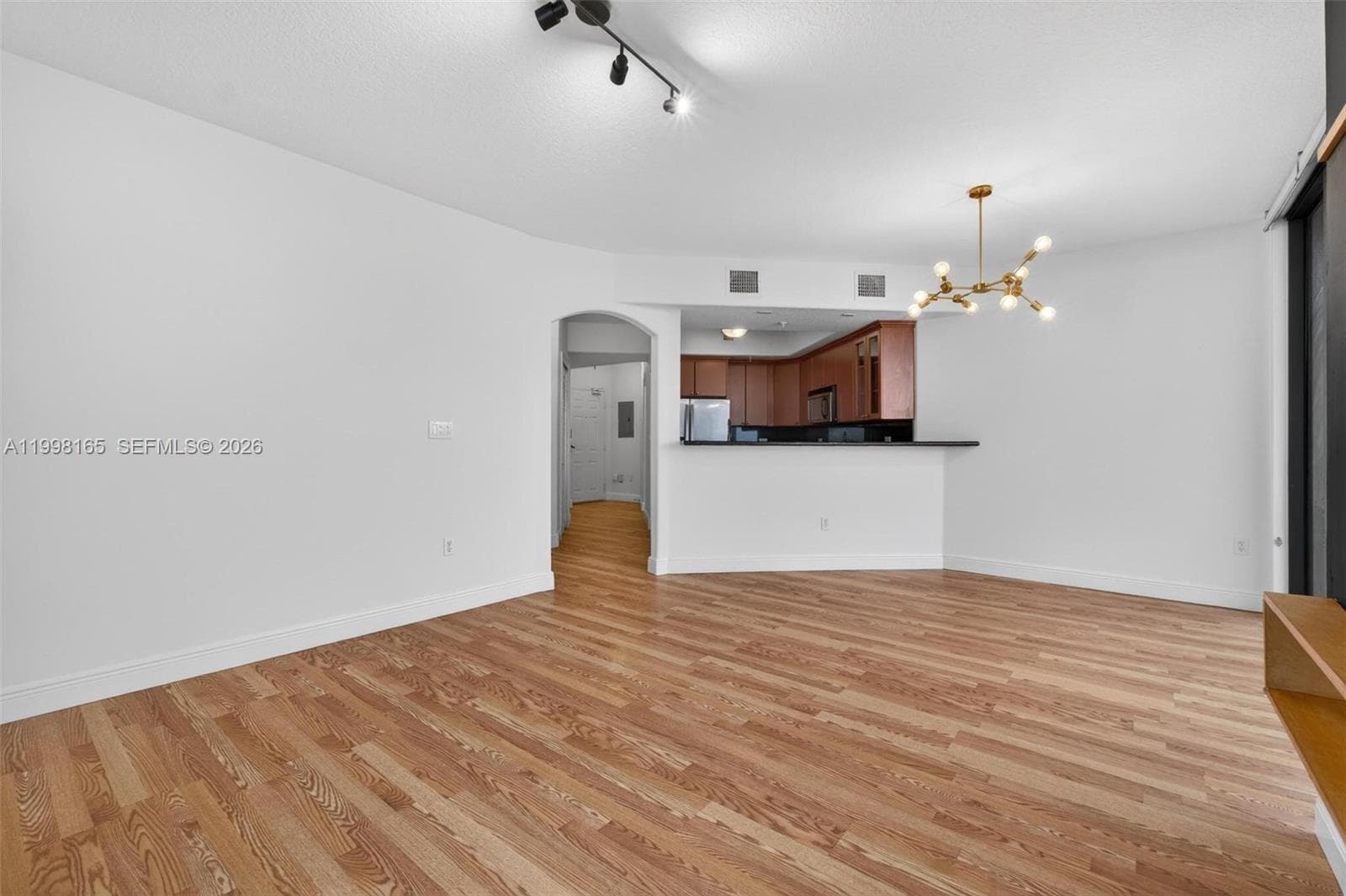 2301 SW 27th Ave # 906, Miami FL 33145 — 16