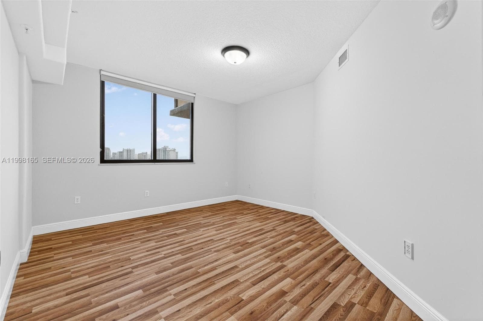 2301 SW 27th Ave # 906, Miami FL 33145 — 22
