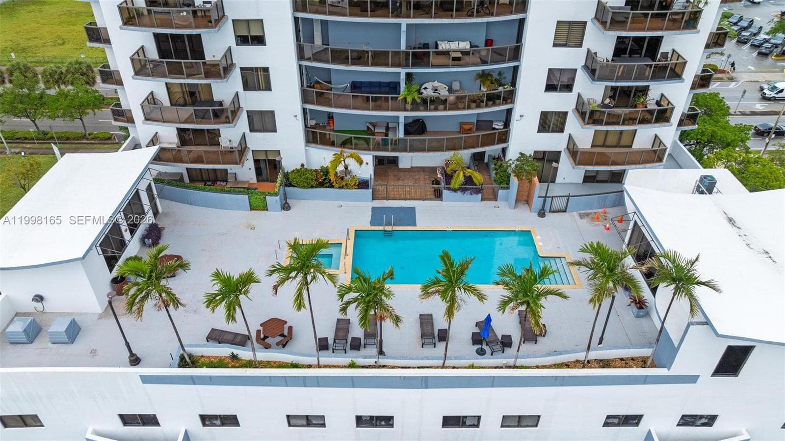 2301 SW 27th Ave # 906, Miami FL 33145 — 38