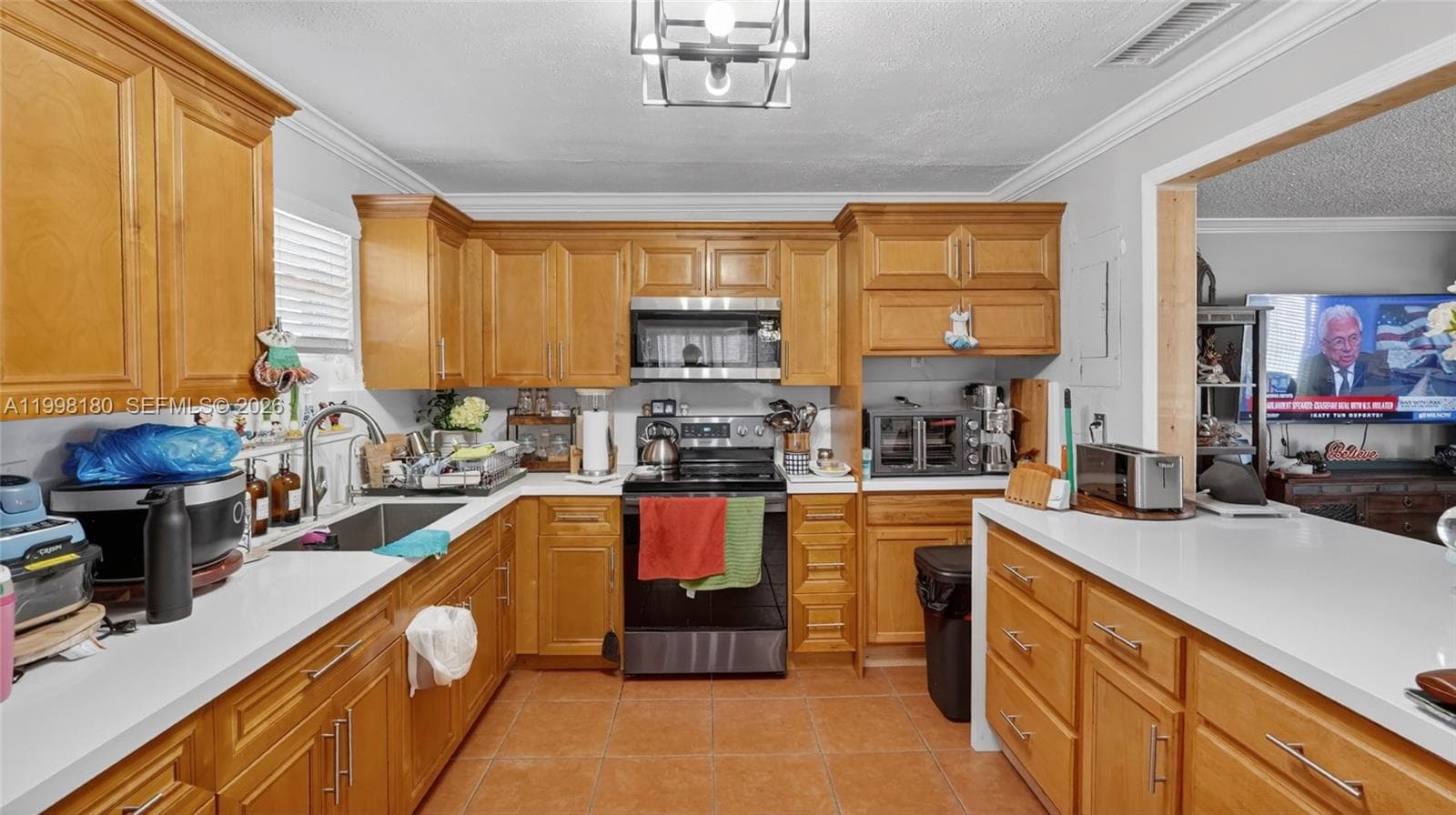 10420 NW 35th Pl, Miami FL 33147 — 13