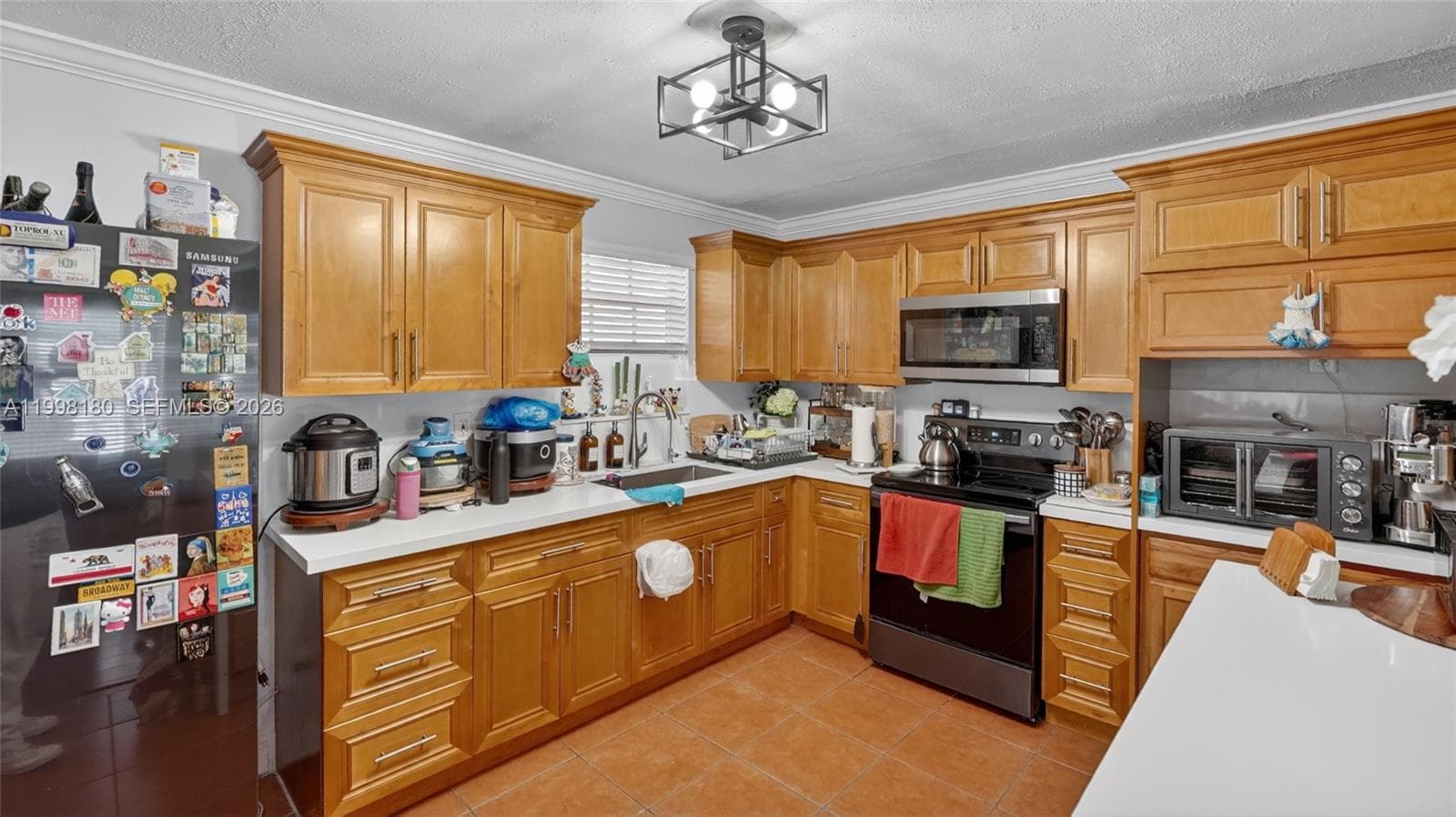 10420 NW 35th Pl, Miami FL 33147 — 12