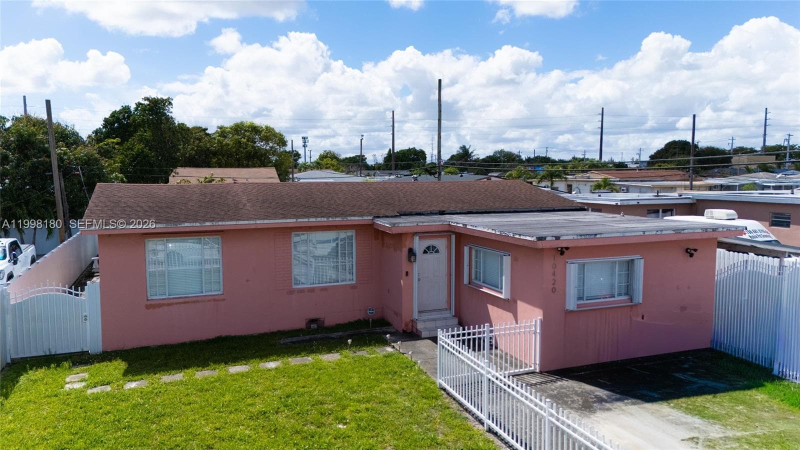 10420 NW 35th Pl, Miami FL 33147 — 3