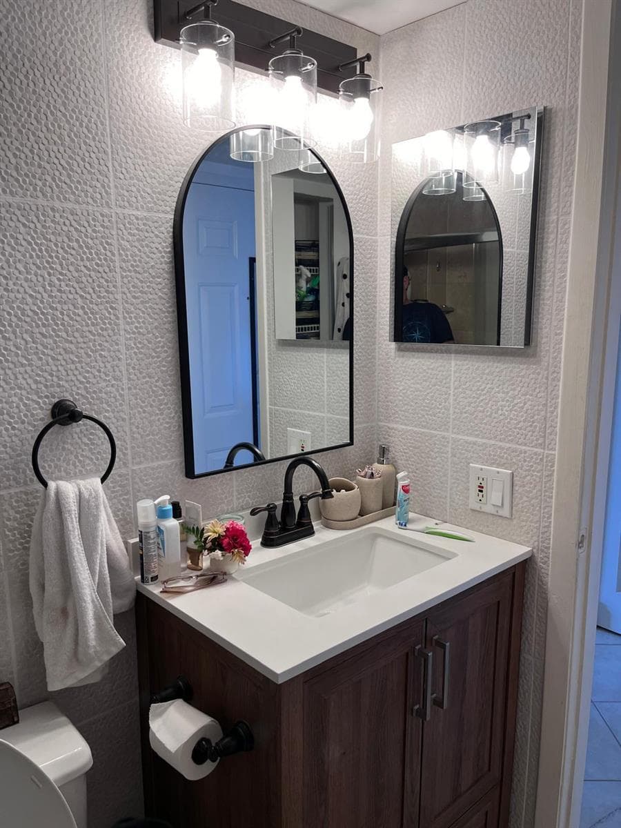 540 Brickell Key Drive # 1721, Miami FL 33131 — 16