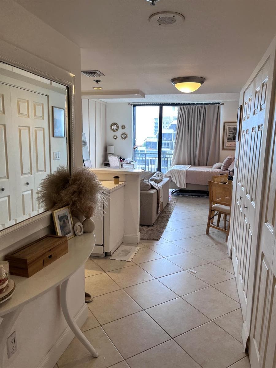 540 Brickell Key Drive # 1721, Miami FL 33131 — 10