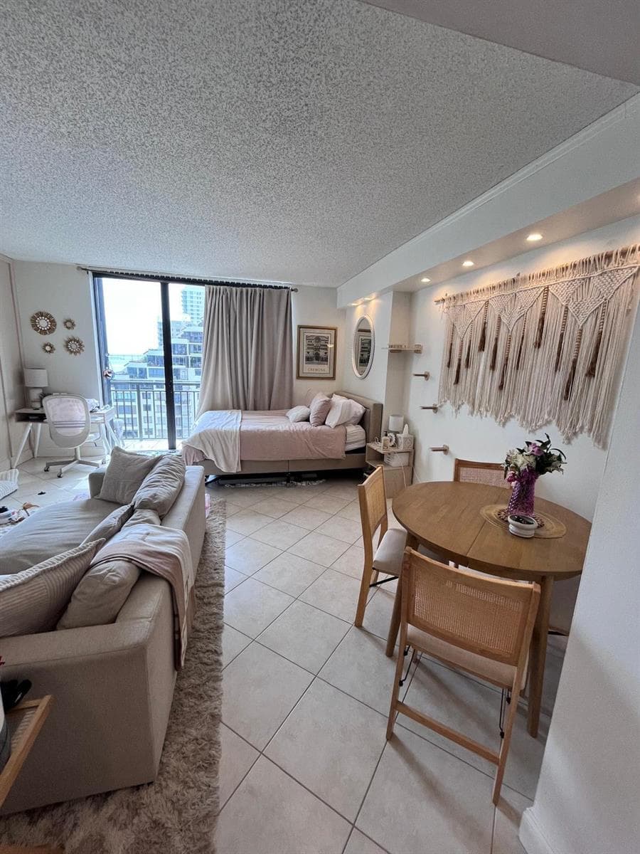 540 Brickell Key Drive # 1721, Miami FL 33131 — 11