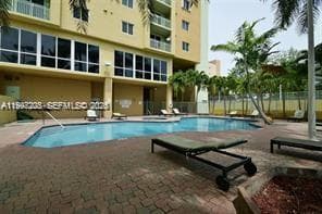Coral Plaza Of Miami Cond, Miami, FL — 32