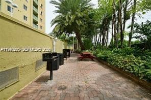 Coral Plaza Of Miami Cond, Miami, FL — 34