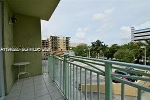 Coral Plaza Of Miami Cond, Miami, FL — 18