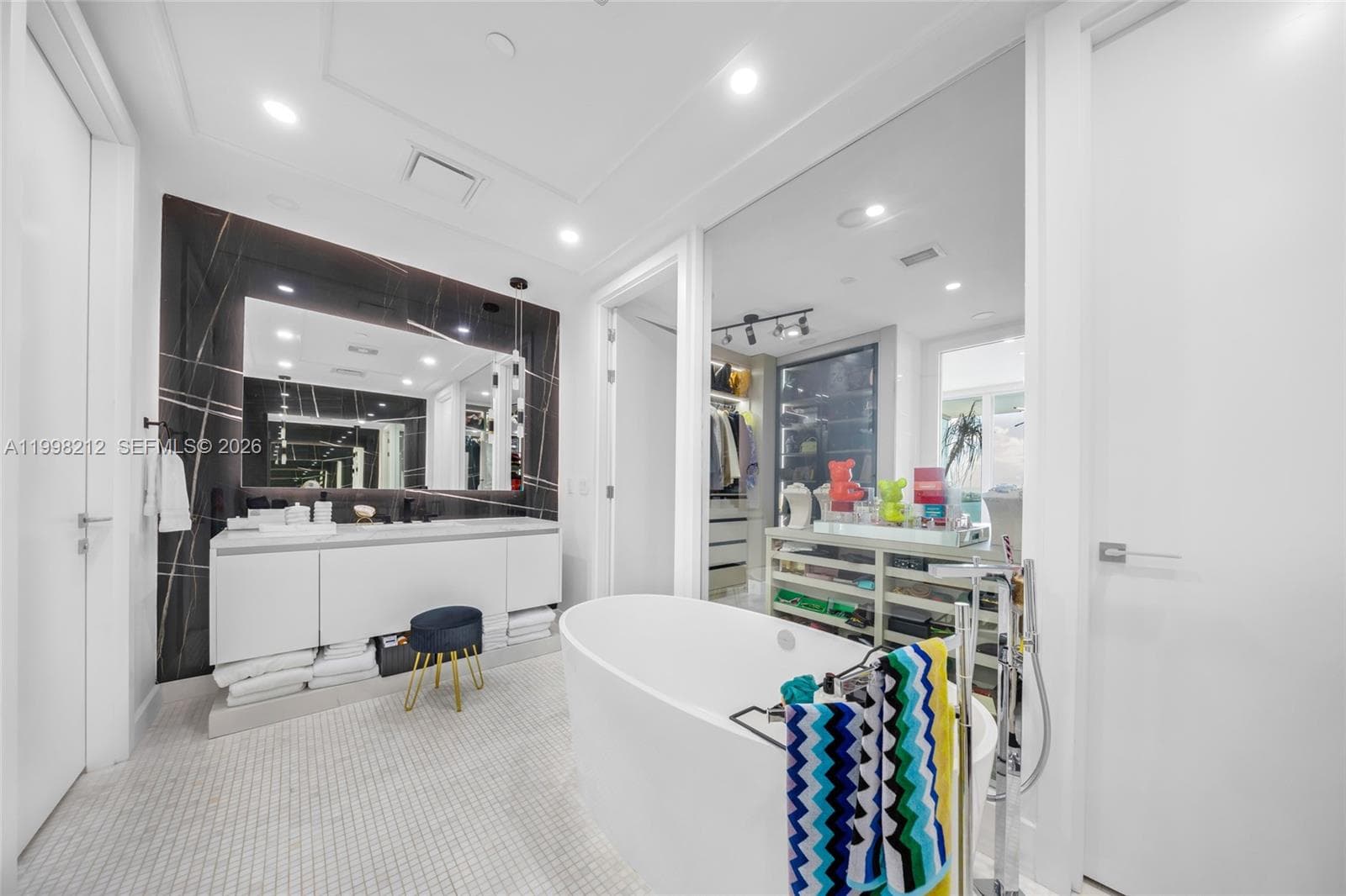 700 NE 26th Ter # 2202, Miami FL 33137 — 26