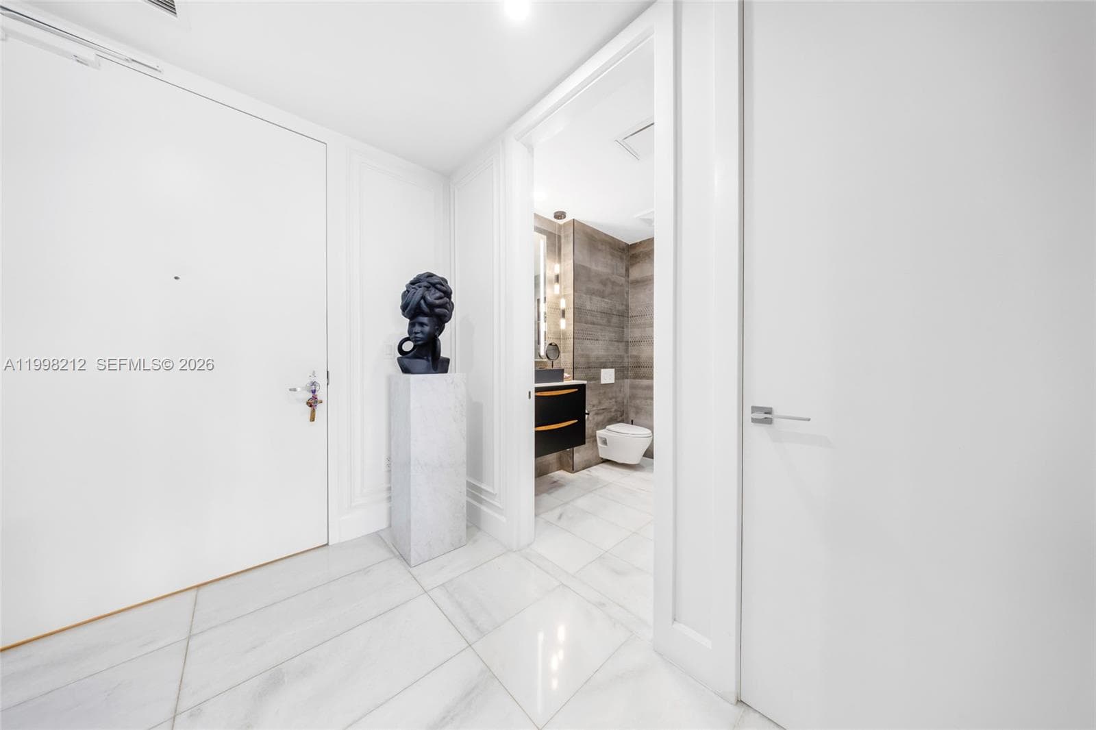 700 NE 26th Ter # 2202, Miami FL 33137 — 39