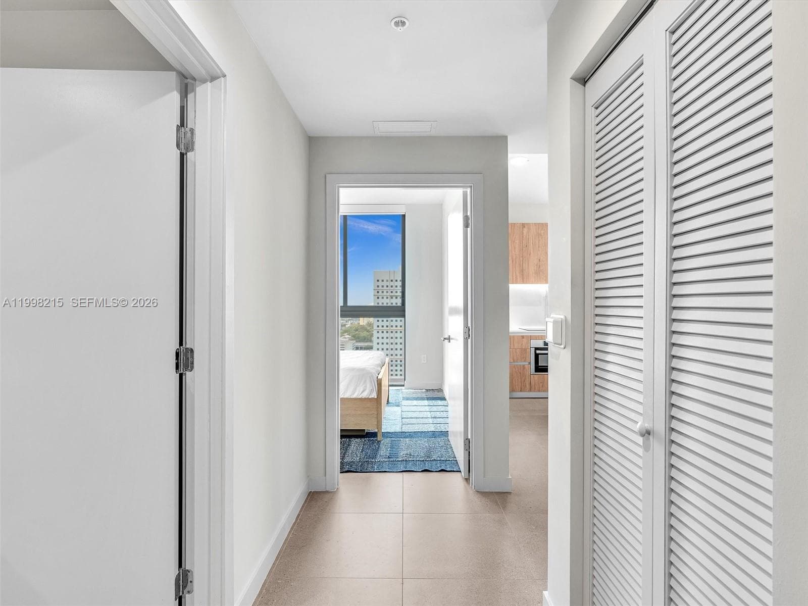 11 NE 6th street # 2214, Miami FL 33132 — 2