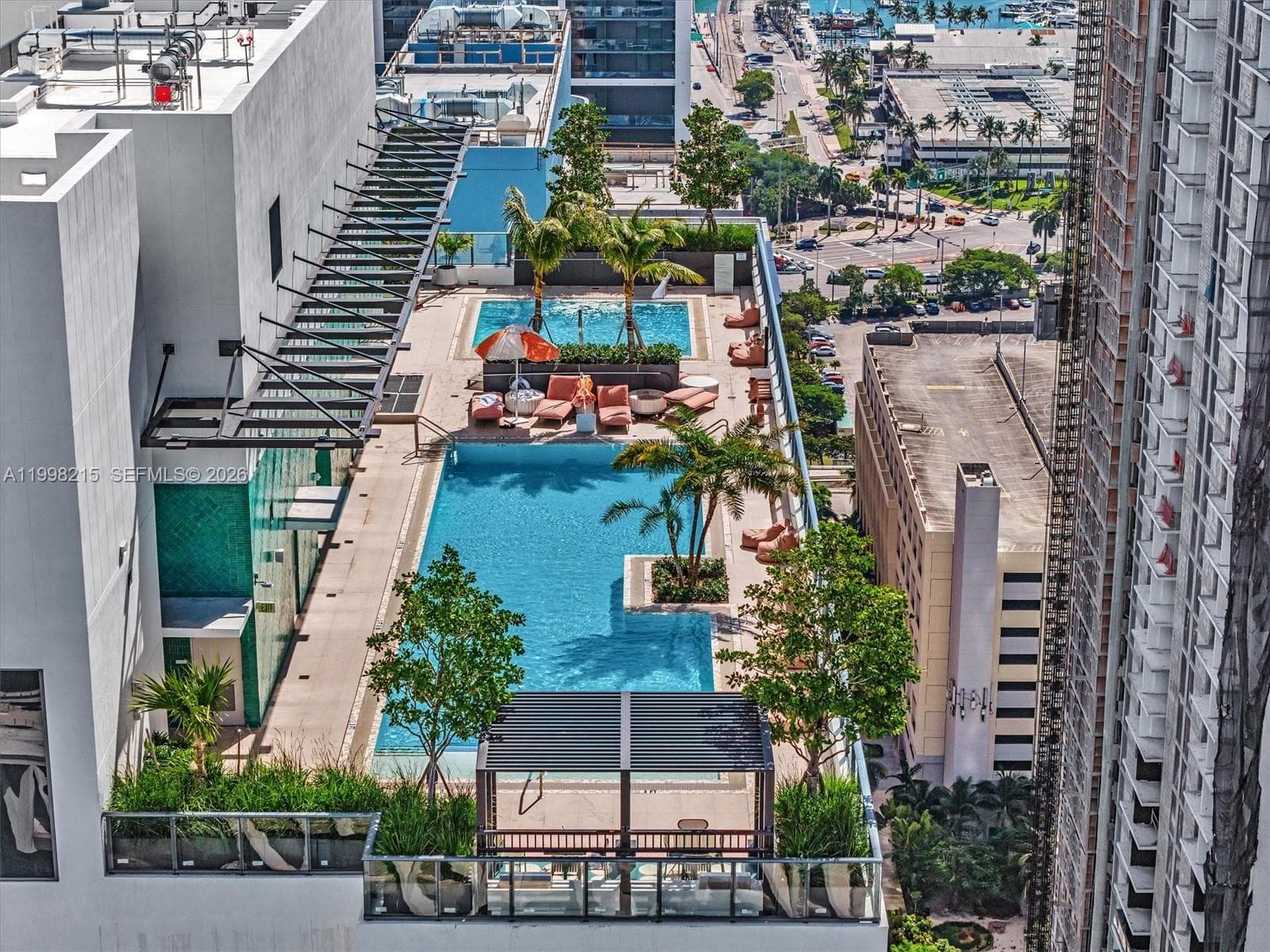 11 NE 6th street # 2214, Miami FL 33132 — 43