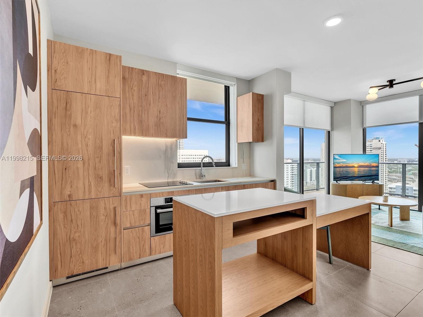 11 NE 6th street # 2214, Miami FL 33132 — 3