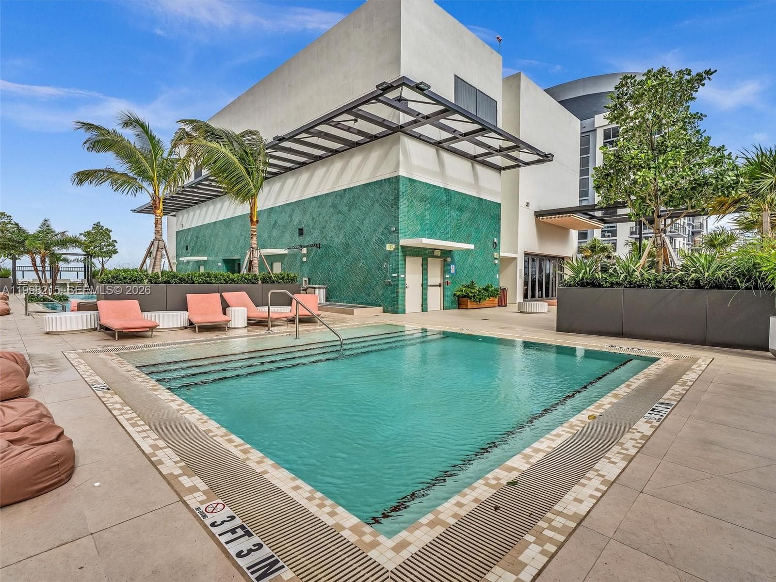 11 NE 6th street # 2214, Miami FL 33132 — 28