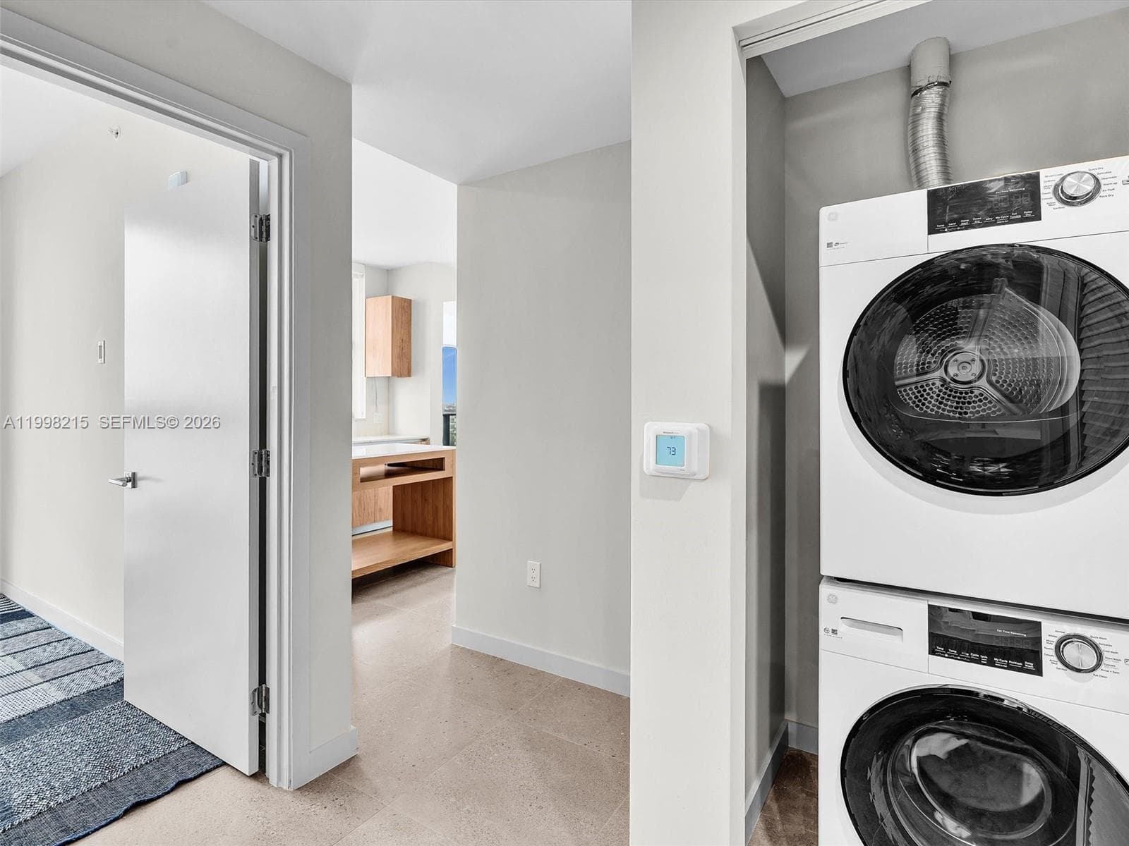 11 NE 6th street # 2214, Miami FL 33132 — 9