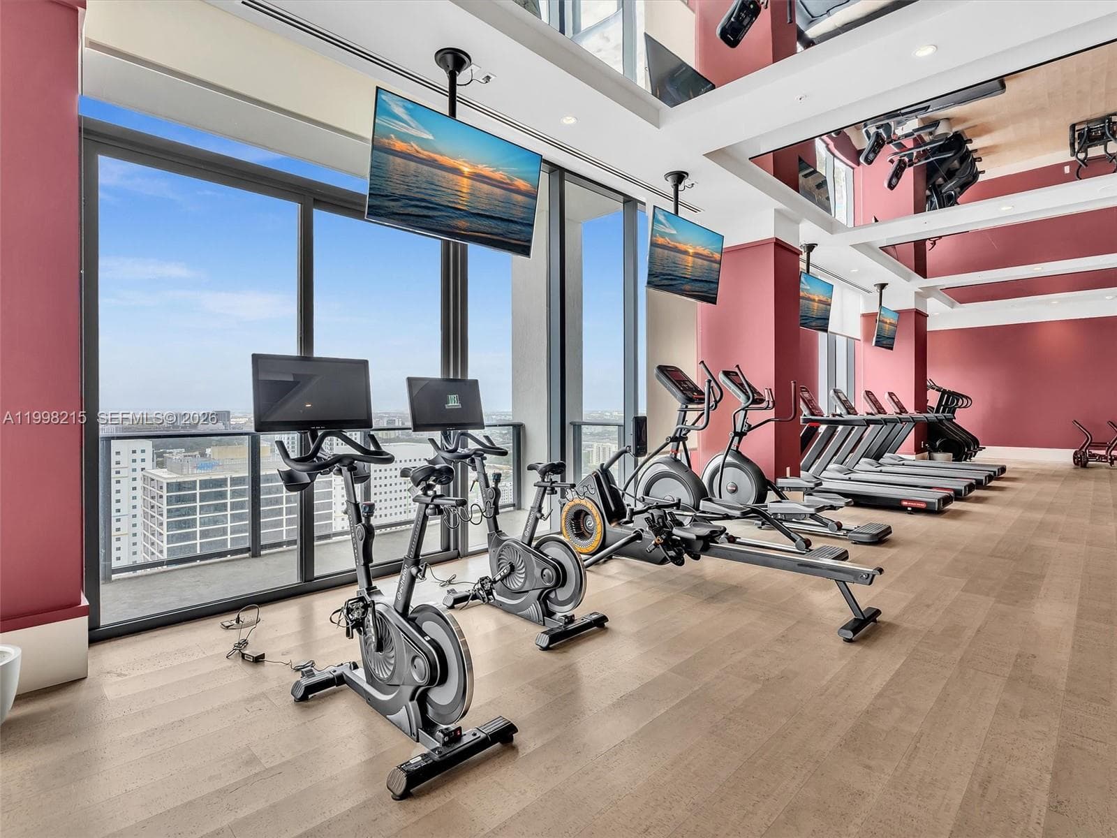 11 NE 6th street # 2214, Miami FL 33132 — 38
