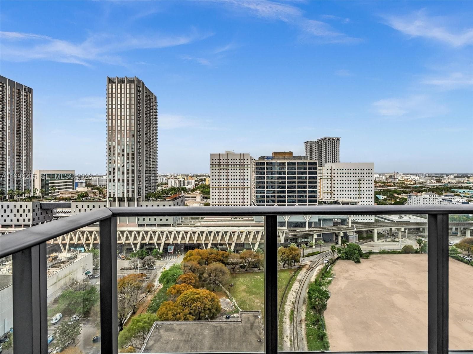 11 NE 6th street # 2214, Miami FL 33132 — 19