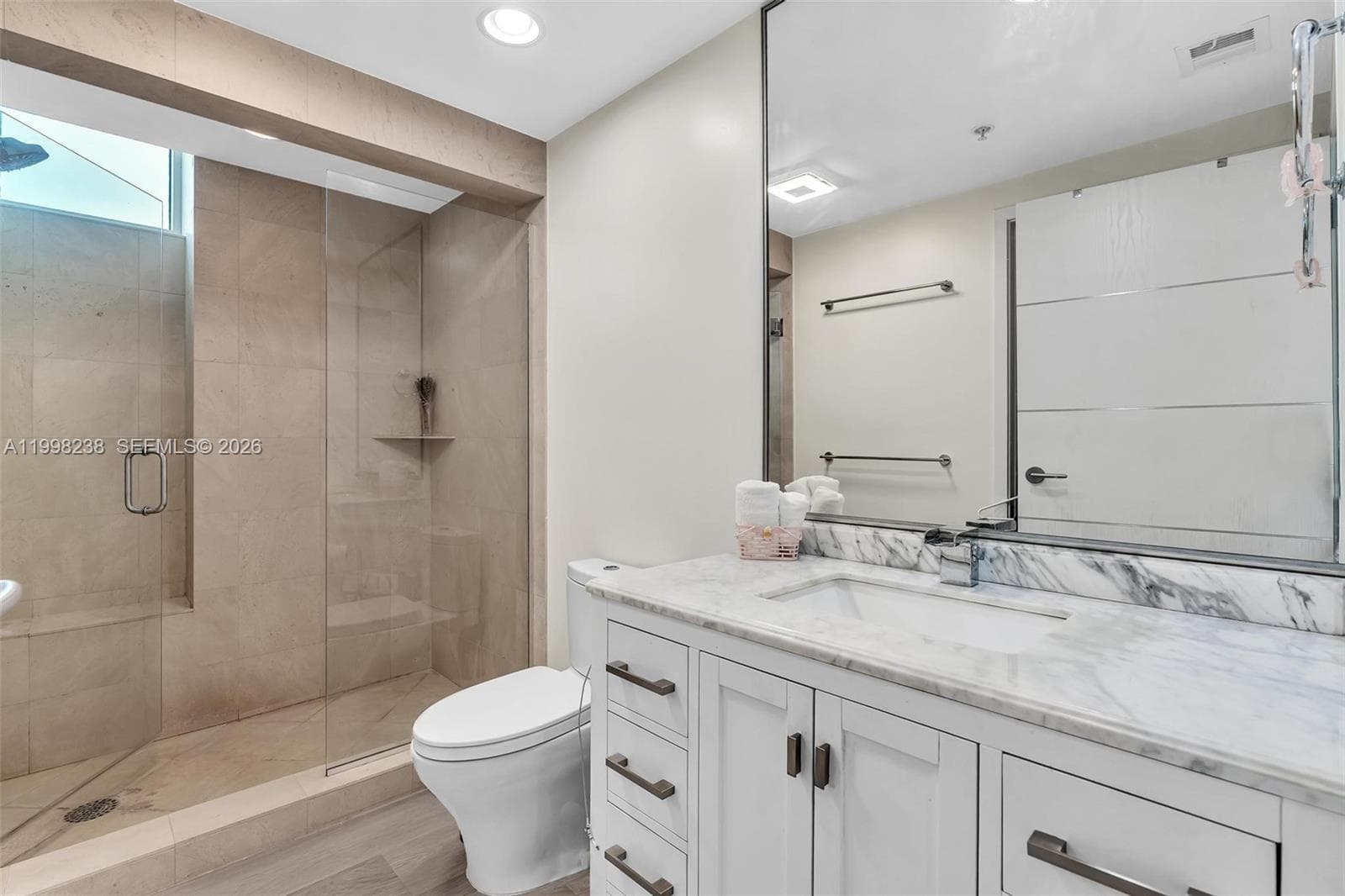 3801 Collins Ave # 806, Miami Beach FL 33140 — 53