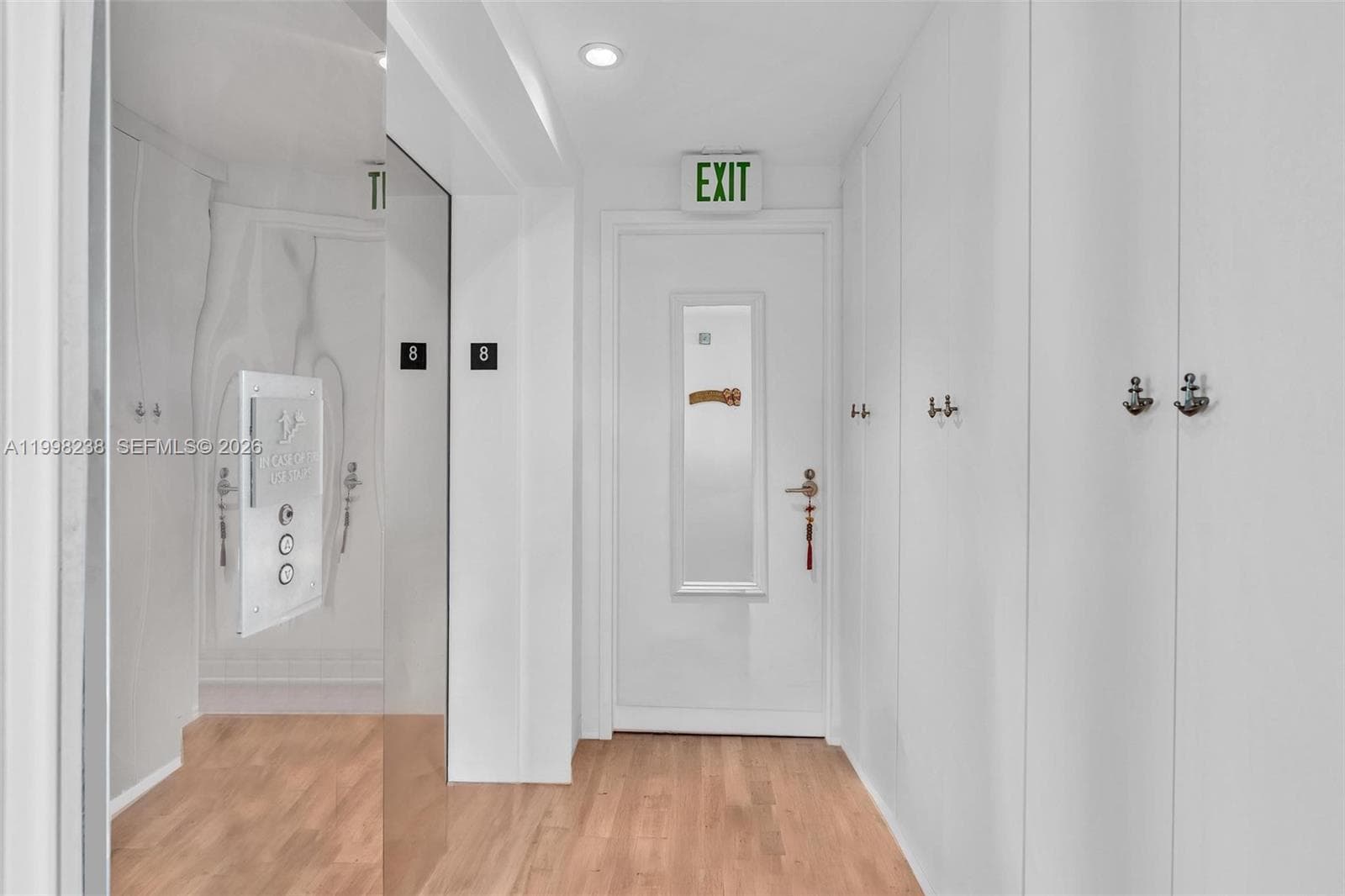 3801 Collins Ave # 806, Miami Beach FL 33140 — 3