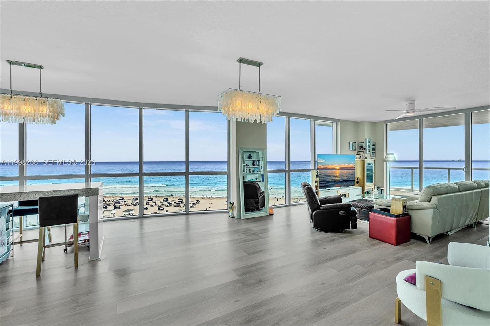 3801 Collins Ave # 806, Miami Beach FL 33140 — 1