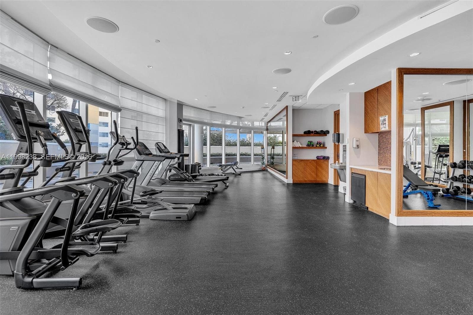 3801 Collins Ave # 806, Miami Beach FL 33140 — 75