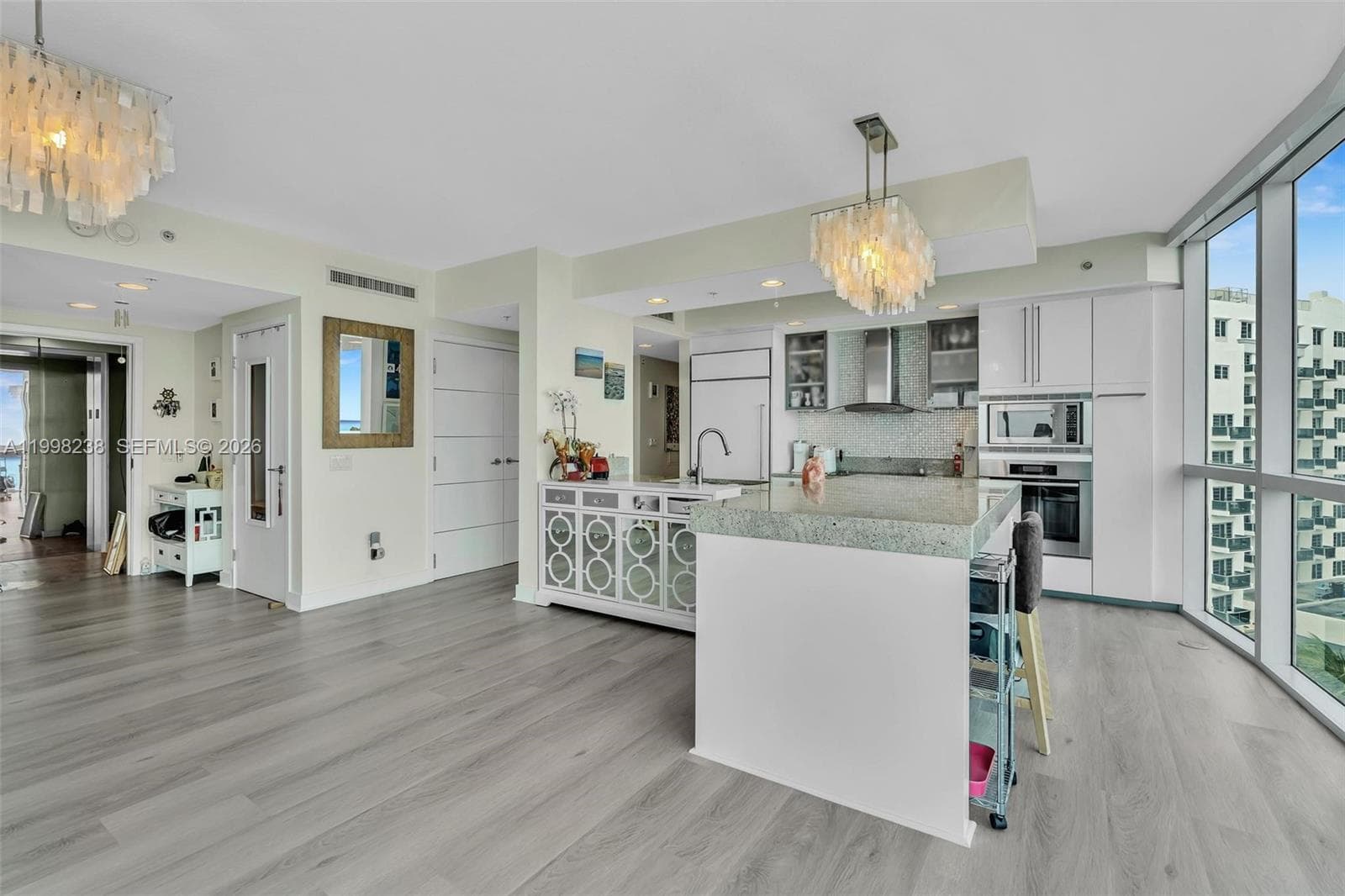 3801 Collins Ave # 806, Miami Beach FL 33140 — 38