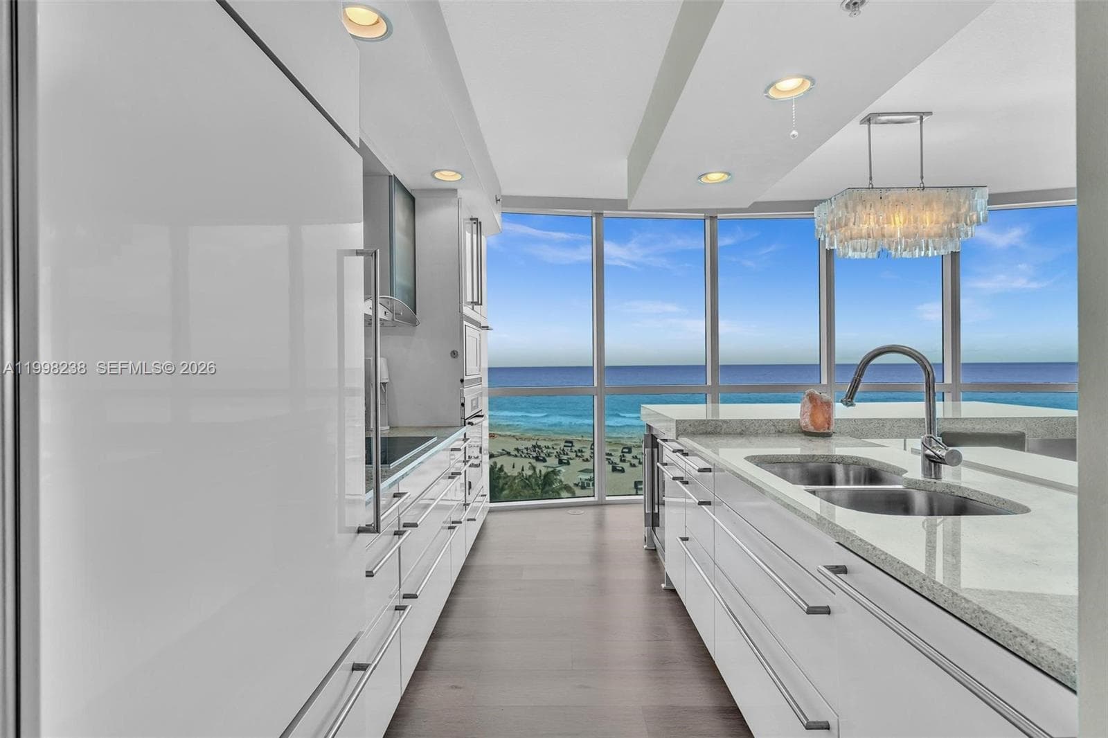 3801 Collins Ave # 806, Miami Beach FL 33140 — 41