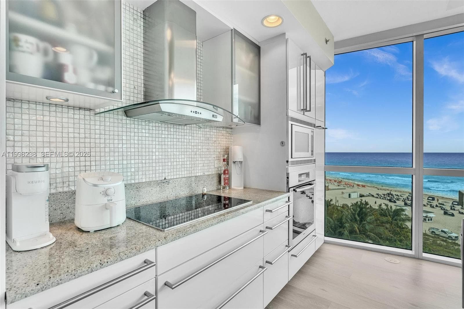 3801 Collins Ave # 806, Miami Beach FL 33140 — 44