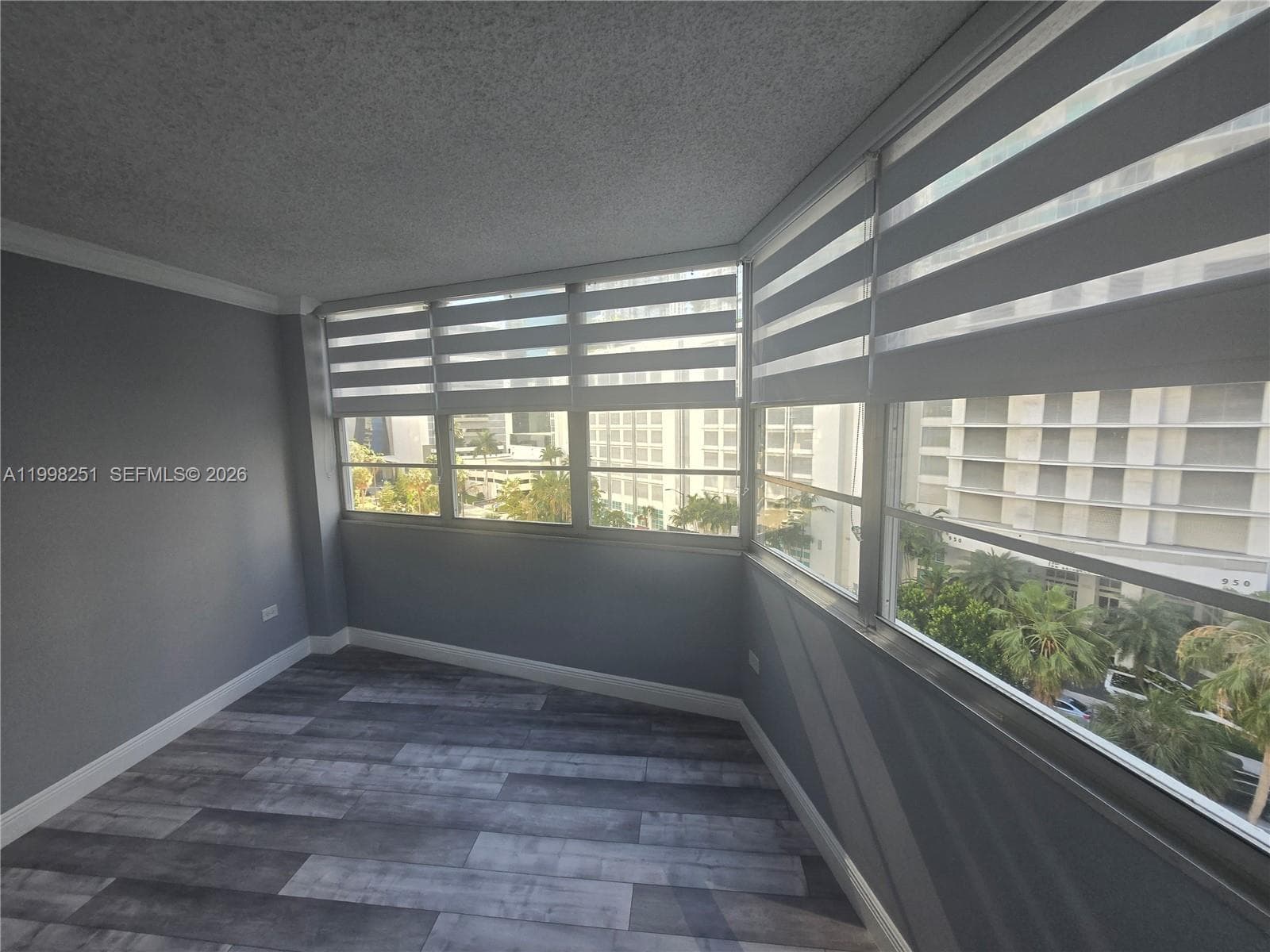 825 Brickell Bay Dr # 750, Miami FL 33131 — 2