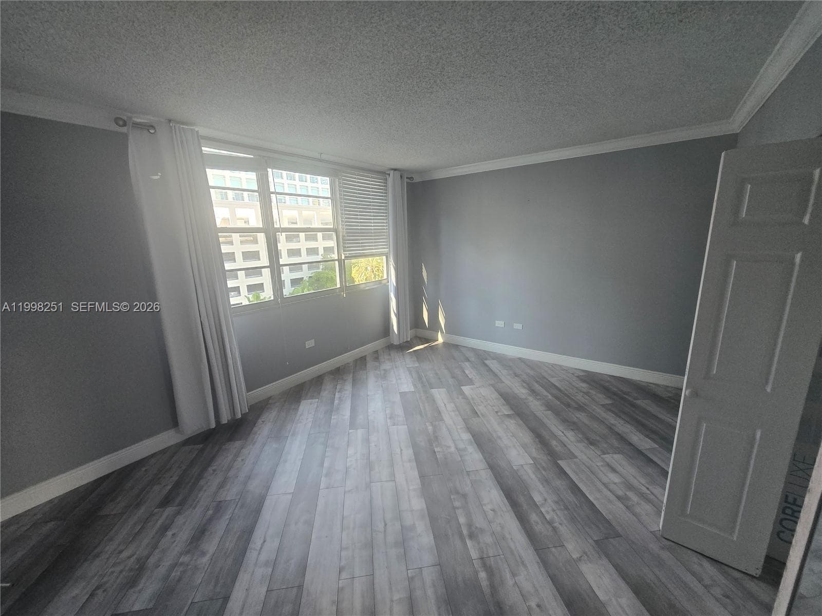 825 Brickell Bay Dr # 750, Miami FL 33131 — 1