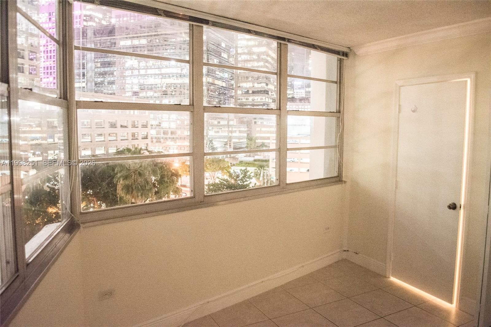 825 Brickell Bay Dr # 750, Miami FL 33131 — 14