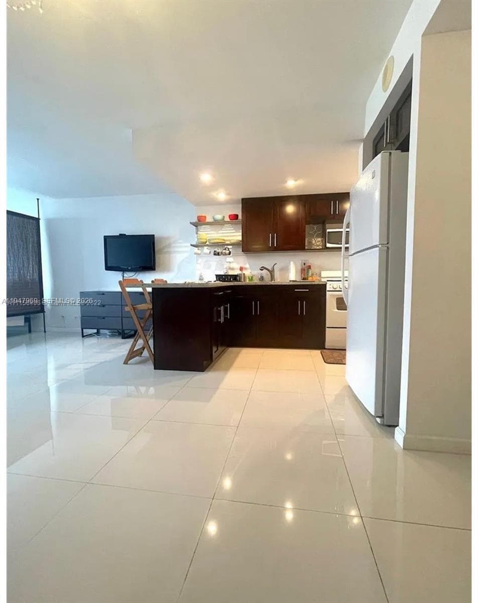 251 174th Street # 1810, Sunny Isles Beach FL 33160 — 1
