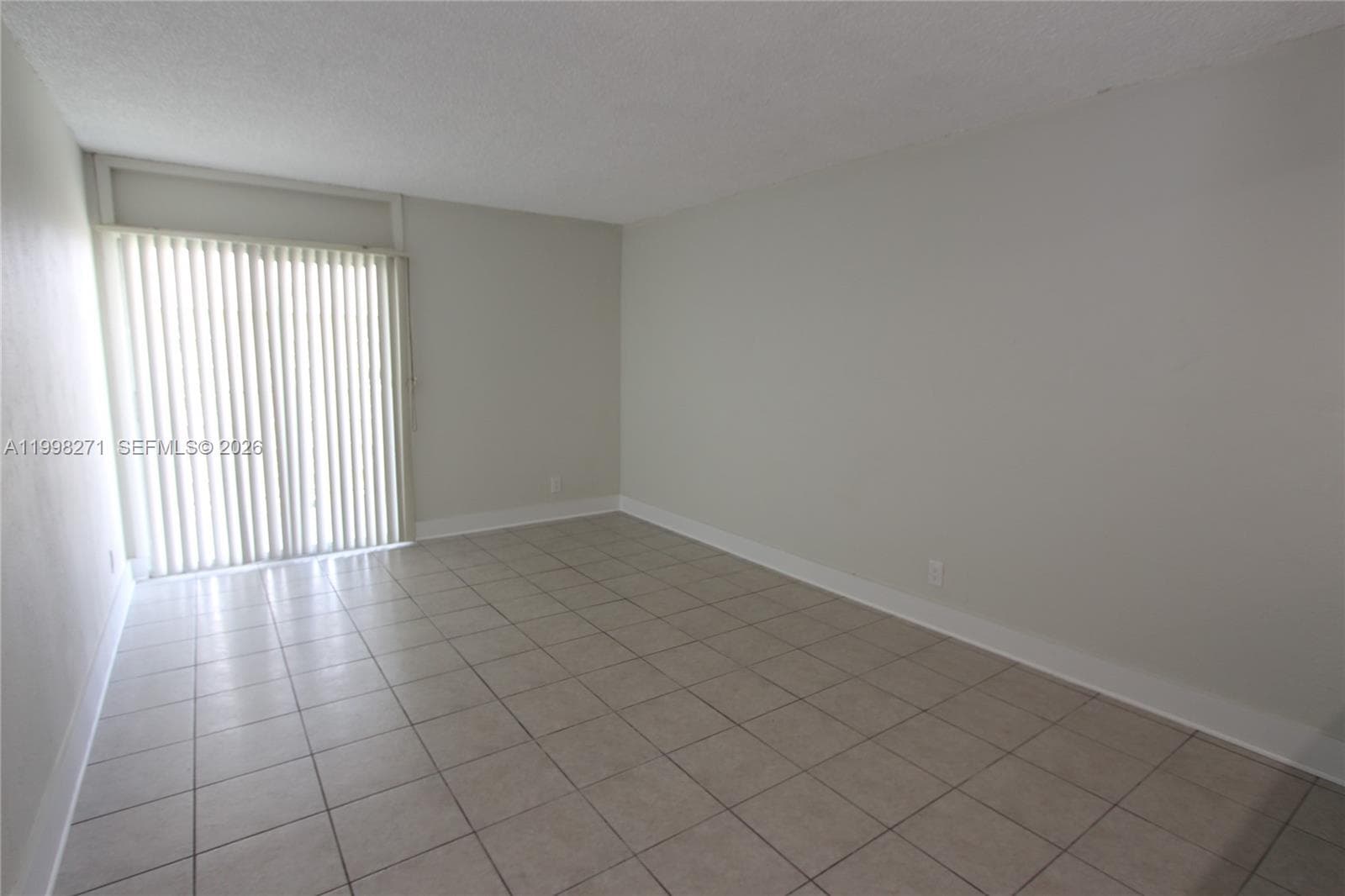4550 NW 9th St # 811E, Miami FL 33126 — 7