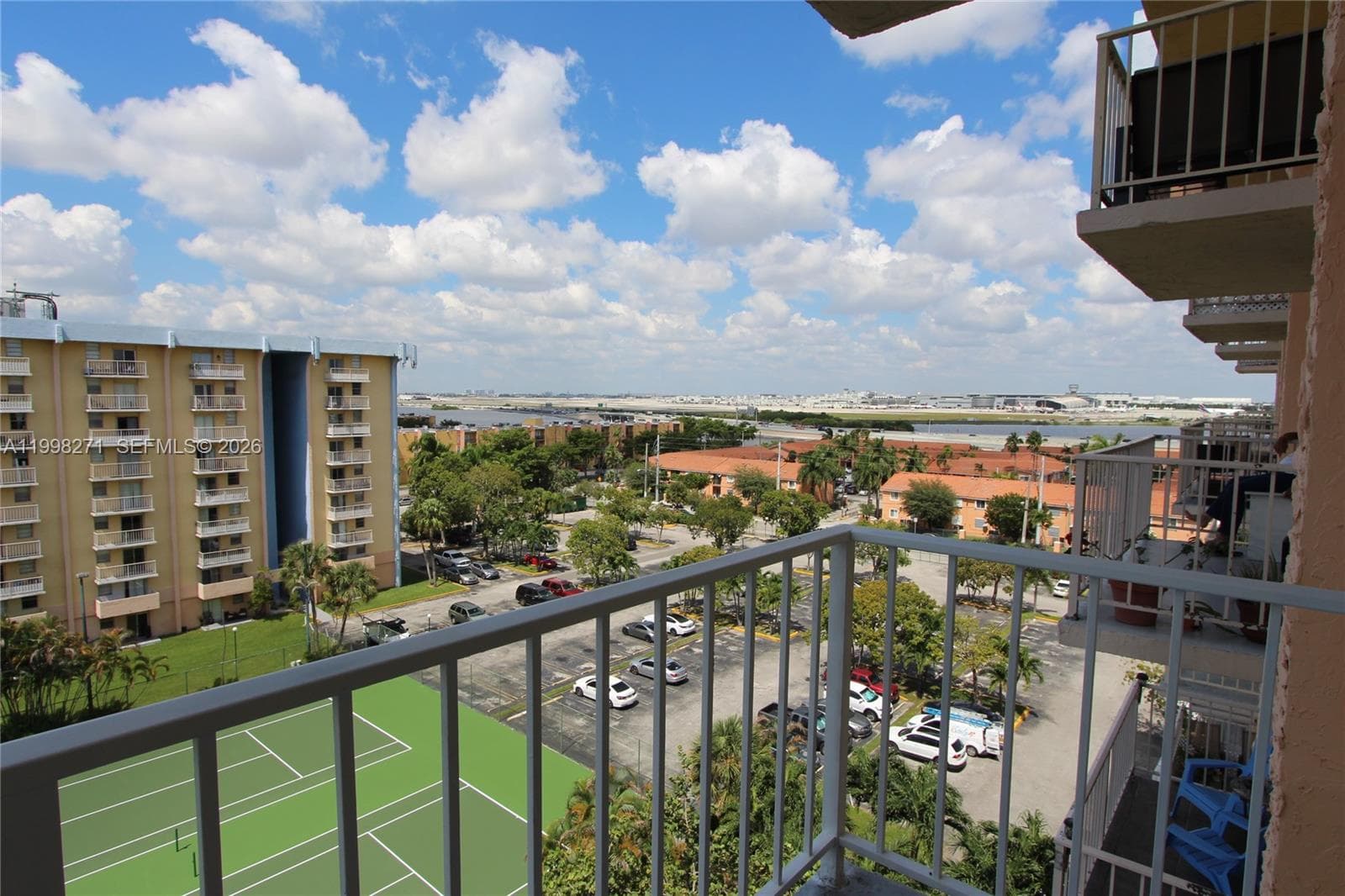 4550 NW 9th St # 811E, Miami FL 33126 — 8