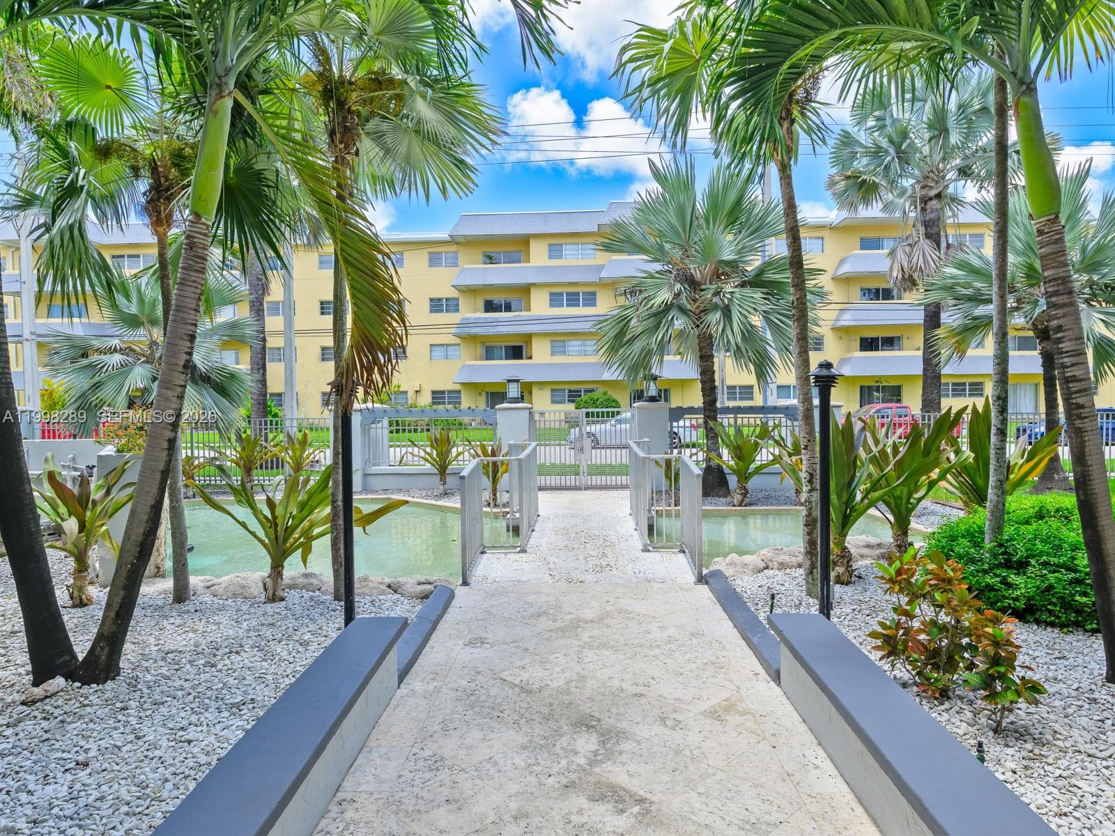 7403 SW 82nd St # 201N, Miami FL 33143 — 41