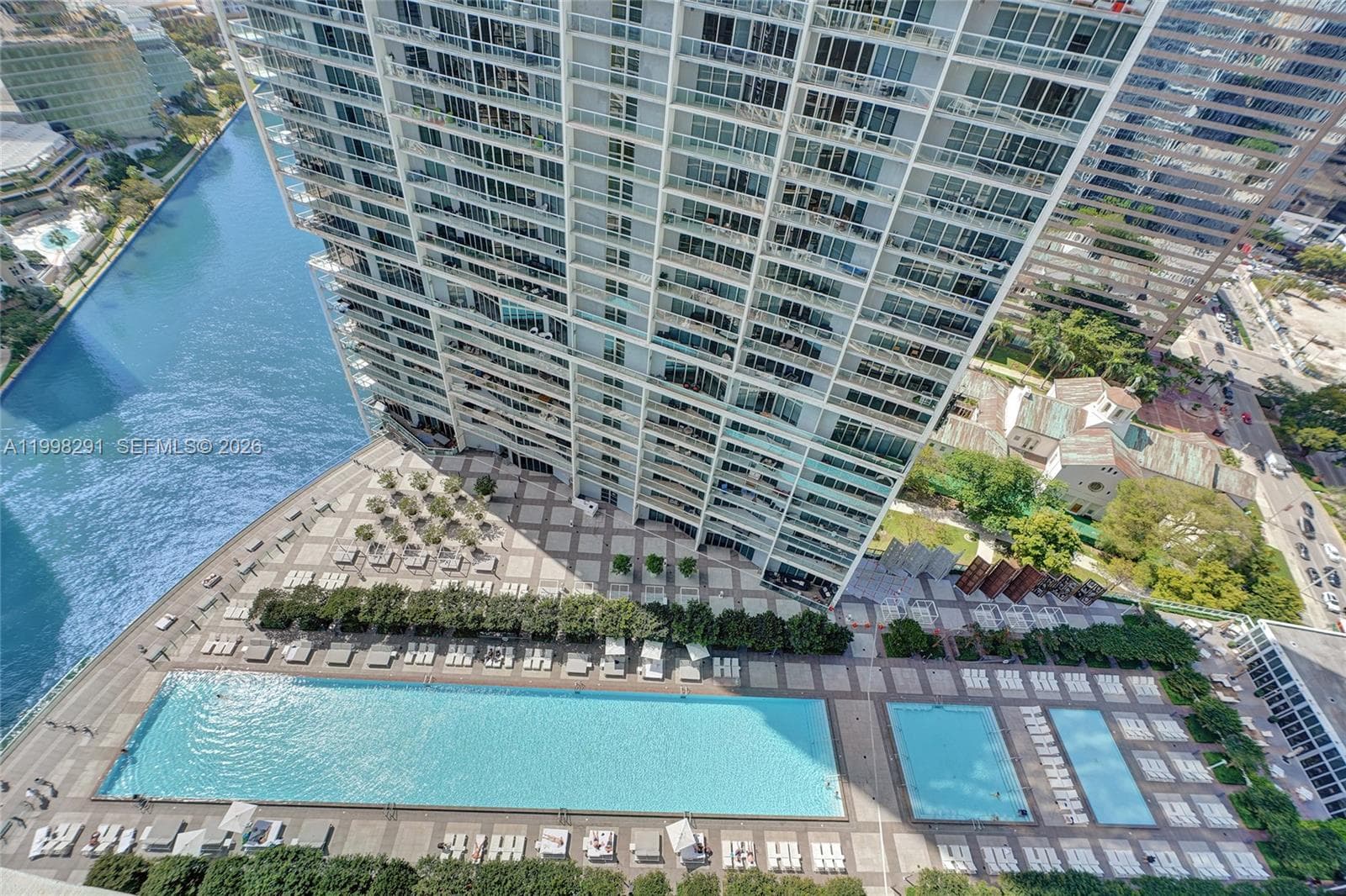 475 Brickell Ave # 5010, Miami FL 33131 — 3